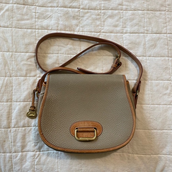 Vintage Dooney & Bourke Horseshoe Saddlebag - Picture 1 of 16